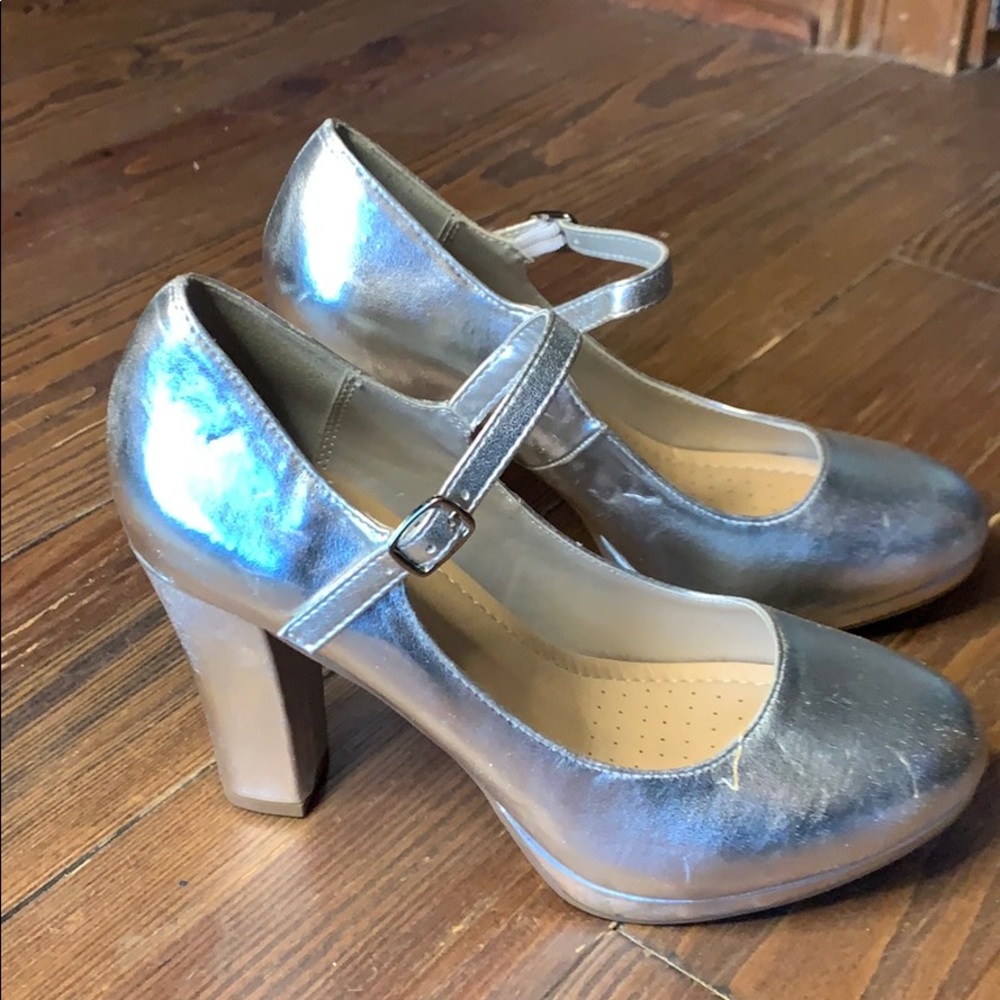 Y Why Not? Silver block heel platform shoes 9M